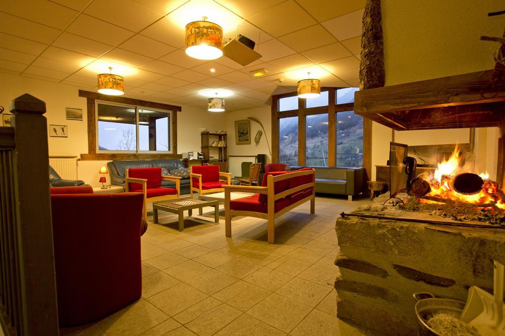 Centre De Vacances Le Hameau Rollot บาแรฌ ภายนอก รูปภาพ